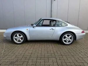 Porsche 993 911 Carrera Coupe !Schalter, Service neu, DE! Bild 2