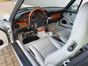 Porsche 993 911 Carrera Coupe !Schalter, Service neu, DE! Bild 5