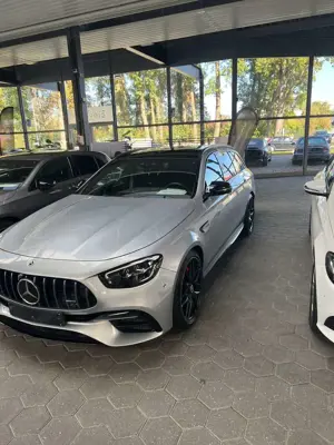 Mercedes-Benz E 63 AMG S 4Matic+ T Speedshift MCT-9G