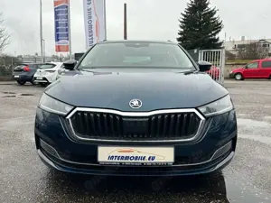 Skoda Octavia 1.0TSI Combi Clever LED NAVI AC ALU CAM* Bild 2