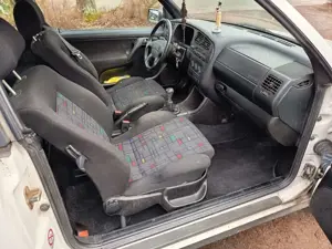 Volkswagen Golf Cabriolet 1.8 Joker Bild 5