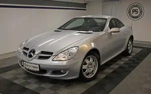 Mercedes-Benz SLK 200 Kompressor LEDER TEMP SHZ PDC V+H S.HEFT
