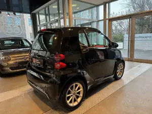smart forTwo fortwo coupe Micro Hybrid Drive 52 kW Bild 4
