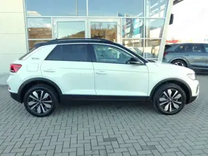 Volkswagen T-Roc 2.0 TDI DSG Goal *AHK*Navi*LED* Bild 2