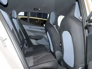 Volvo EX30 Plus Pure Electric Bild 3