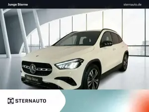 Mercedes-Benz GLA 180 GLA 180  Progressive Navi/Distronic/Keyless-Go/LED