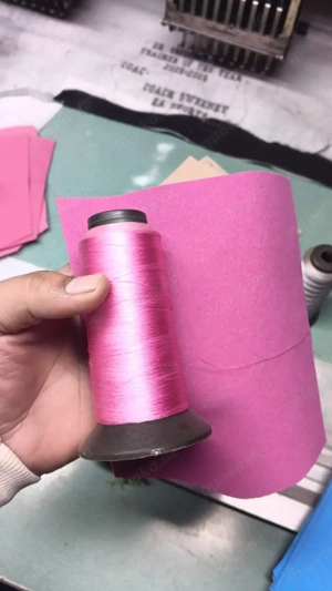 Marken und Vintage-Kleidung  Internationale Partnerschaften