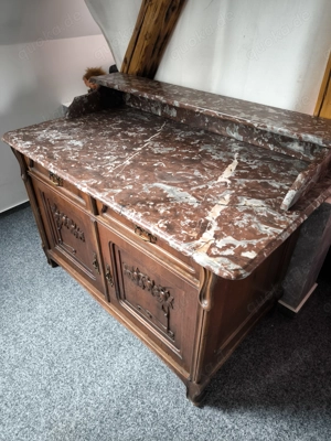 Antikes Schlafzimmer  Bild 4