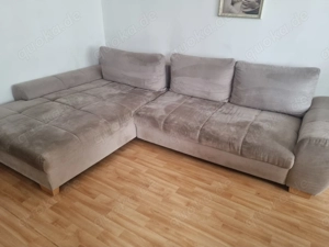Beige L Couch mit Ausziehfunktion