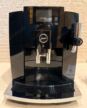 Jura E8 EC Piano Black 