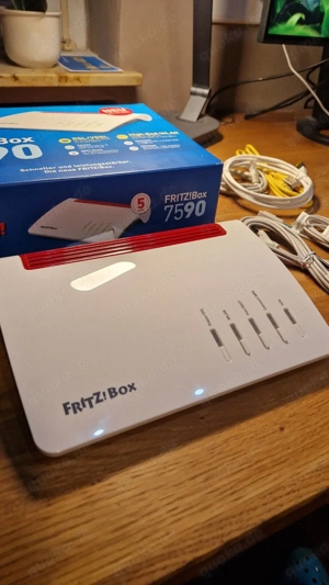 FritzBox 7590 Router Bild 2