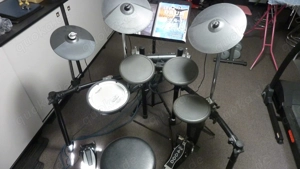 Roland Drumset TD4 inkl. Verstärker Bild 2