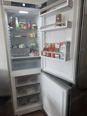 Kühl-Gefrierkombi Liebherr freistehend silber