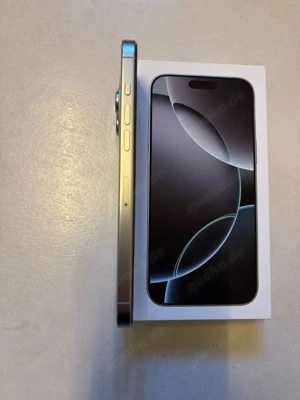 Apple iPhone 16 Pro Max 