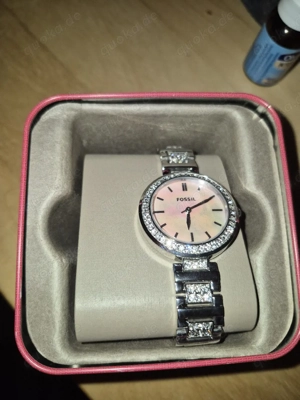 die uhr ist neu  Bild 4