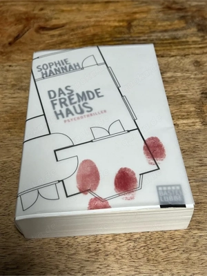 Buch - Sophie Hannah - Das fremde Haus
