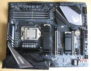 Gigabyte Z390 Aorus Pro, Sockel 1151