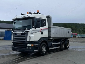 Scania R580 mit Schneeräumklinge