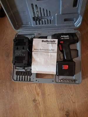 Flohmarktware und vieles mehr.