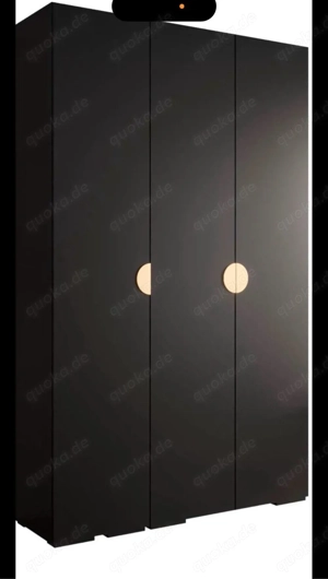 Kleiderschrank 
