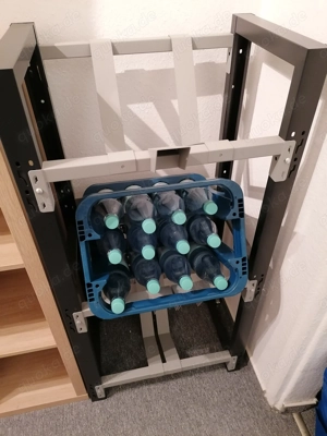 Robustes Getränkeregal