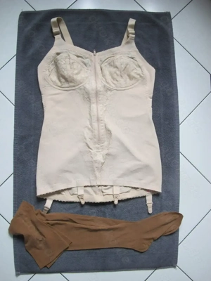 Triumph Mieder Straps Korselett Gr 100 D Vintage