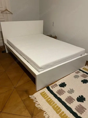 Bett 140x200 cm, weiß mit Lattenrost und Matratze