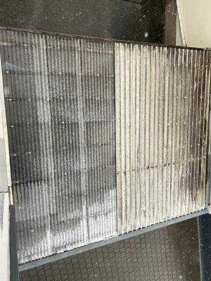 Trapezblech und Plexiglasplatten