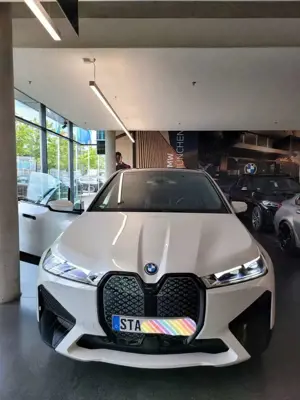 BMW iX xDrive40