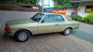 Mercedes-Benz 230 W123   Oldtimer