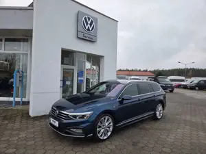 Volkswagen Passat Variant Passat Elegance 4Motion Standhz AHK HeadUp