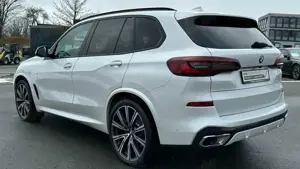 BMW X5 xDrive40d M Sportpaket LASER ACC 360 AHK PANO Bild 5