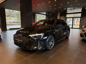 Audi RS3 Sportback 2.5TFSIquattro*Carbon*Sonos*Schale