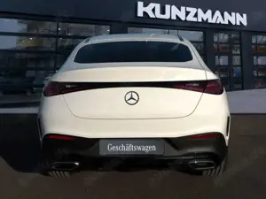 Mercedes-Benz GLC 220 d 4MATIC Coupé AMG Panorama Distronic Bild 4