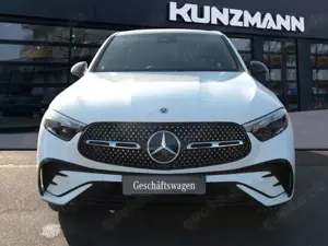 Mercedes-Benz GLC 220 d 4MATIC Coupé AMG Panorama Distronic Bild 2