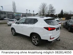 SsangYong Rexton 2.2 Sapphire 4WD*LED*360*AHK*Nappa*ACC* Bild 4