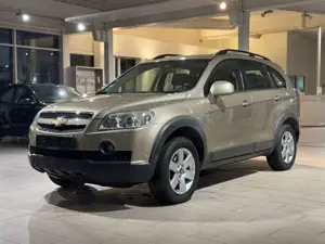 Chevrolet Captiva 2.4 LS 2WD*KLIMA*AHK*NAVI*PDC*SHZ*7.SITZ