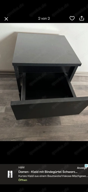 Nachttisch in Schwarz zu verkaufen