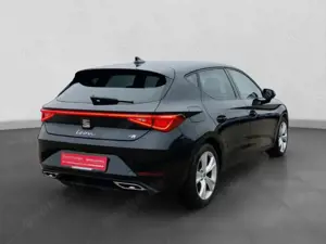 SEAT Leon 2.0 TDI DSG FR KAMERA NAVI LED ACC FULL LINK DAB 1 Bild 4