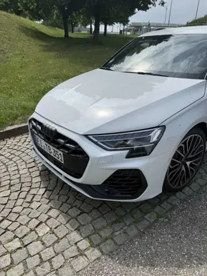 Audi S3 S3 TFSI Sportback quattro S tronic Bild 4