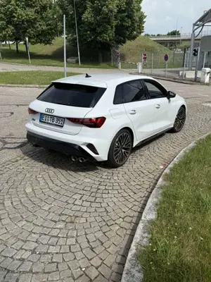 Audi S3 S3 TFSI Sportback quattro S tronic Bild 3