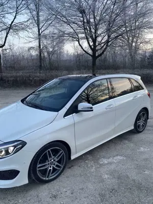 Mercedes-Benz B 200 7G-DCT AMG Line