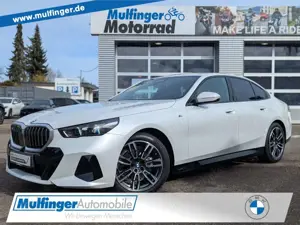 BMW 520 d xDr.M Sport Standh.AHK Sitzbel.HUD ACC Park