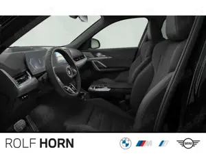 BMW X1 xDrive23i M Sport HUD AHK Pano 360 har/kar Bild 3