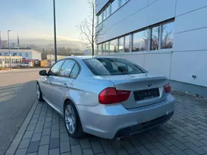 BMW 320 320i M-Paket Bild 4