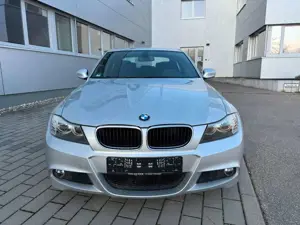 BMW 320 320i M-Paket Bild 2