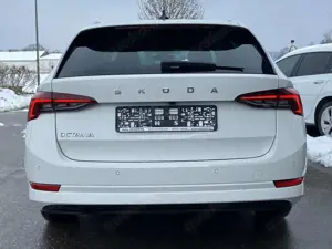 Skoda Octavia Combi 2.0 TDI Style AHK+HEAD-UP+SMART-LI Bild 4