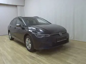 Volkswagen Golf -8 Var. 2.0 TDI Life Navi Pano Matrix DC AHK Bild 3