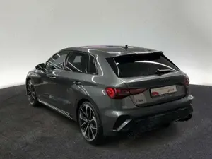 Audi S3 2.0 TFSI S tr. MATRIX RFK SONOS Bild 3