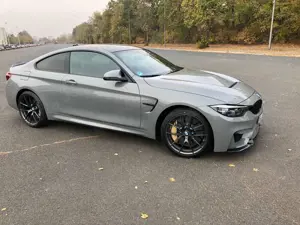 BMW M4 CS